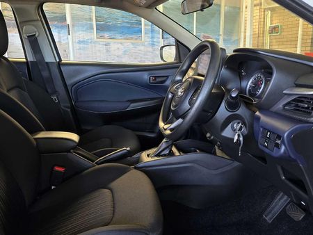 2025-Toyota-Starlet-15-XS-Auto_9
