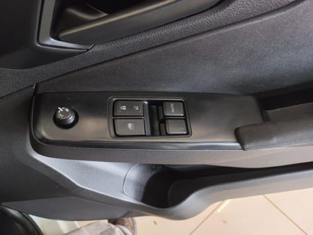 2022-Isuzu-D-Max-19-DDI-HR-L-4x4-Single-Cab_17