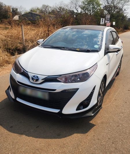 2018-Toyota-Yaris-10-Pulse-5-dr_0