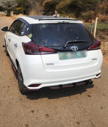2018-Toyota-Yaris-10-Pulse-5-dr_4