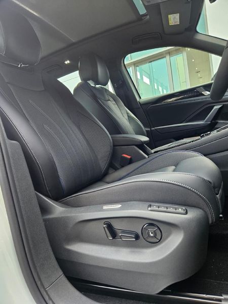 2026-Volkswagen-Tiguan-20TDI-R-Line-4Motion_10