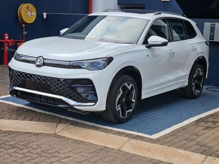 2026-Volkswagen-Tiguan-20TDI-R-Line-4Motion_2