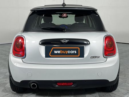 2019-MINI-Hatch-Cooper-Auto_16