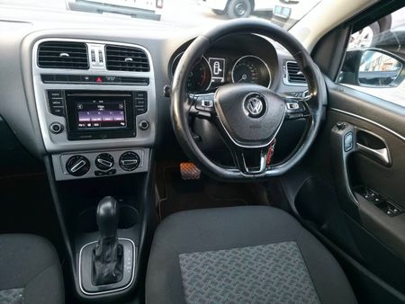 2014-Volkswagen-Polo-12-TSI-Highline-Auto-81kW_5