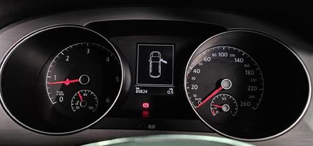 2016-Volkswagen-Golf-SV-20-TDI-Comfortline_11