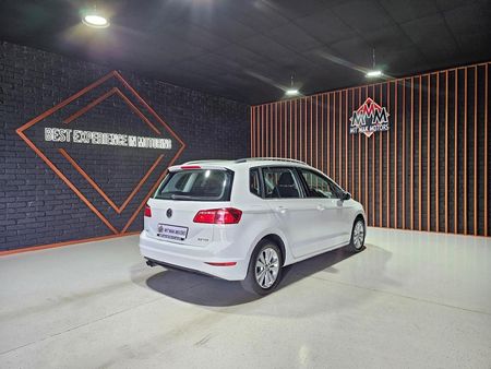 2016-Volkswagen-Golf-SV-20-TDI-Comfortline_25