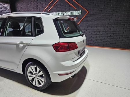 2016-Volkswagen-Golf-SV-20-TDI-Comfortline_27