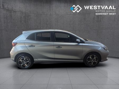 2025-MG-MG3-15-Lux-Hybrid-Auto_7