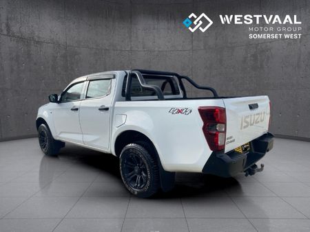 2024-Isuzu-D-Max-19-DDI-L-4x4-Double-Cab_4