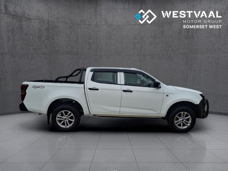 2024-Isuzu-D-Max-19-DDI-L-4x4-Double-Cab_7