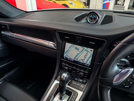 2012-Porsche-911-Carrera-S-Auto_9