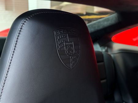 2012-Porsche-911-Carrera-S-Auto_13
