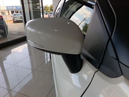 2024-Suzuki-Baleno-15-GL_3