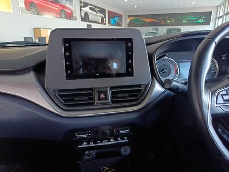 2024-Suzuki-Baleno-15-GL_4