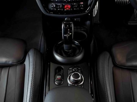 2022-MINI-Clubman-Cooper-JCW-Auto_14