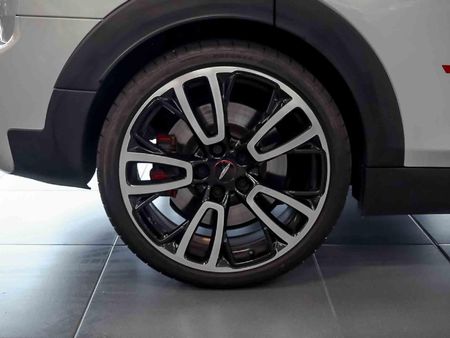 2022-MINI-Clubman-Cooper-JCW-Auto_5