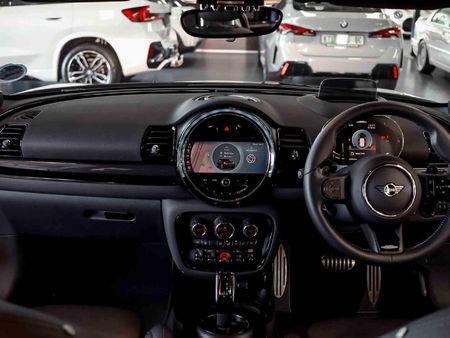 2022-MINI-Clubman-Cooper-JCW-Auto_6