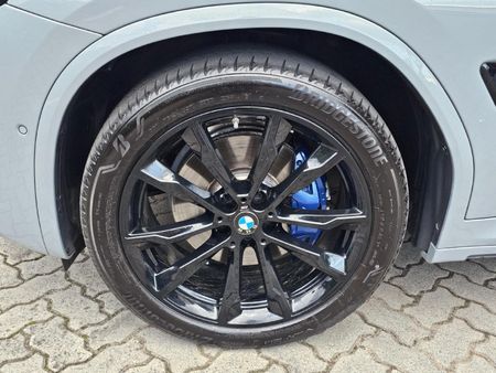 2025-BMW-X4-xDrive20d-M-Sport_4