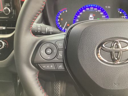 2024-Toyota-Corolla-Cross-18-GR-S_7