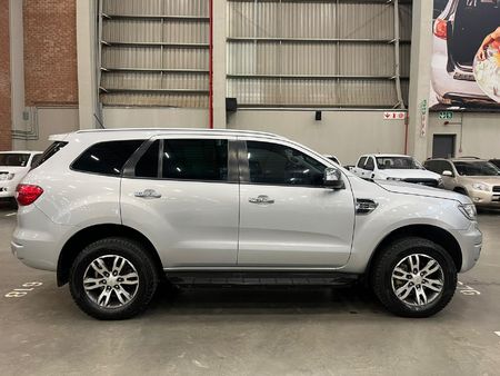 2019-Ford-Everest-20D-XLT-Auto_1
