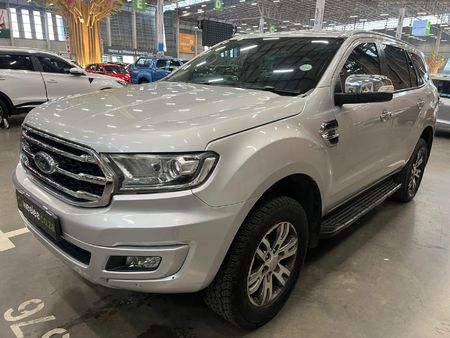 2019-Ford-Everest-20D-XLT-Auto_6