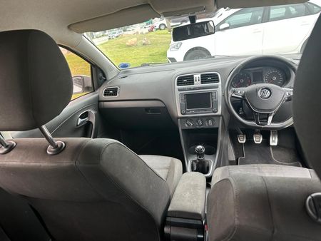 2019-Volkswagen-Polo-Vivo-16-Maxx-5-dr_9
