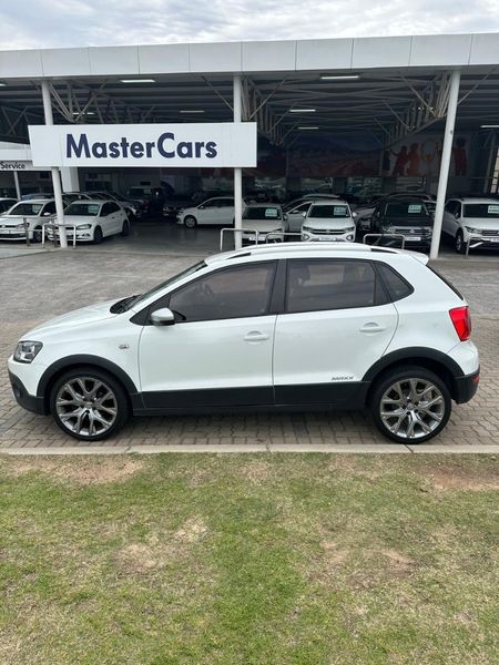 2019-Volkswagen-Polo-Vivo-16-Maxx-5-dr_3