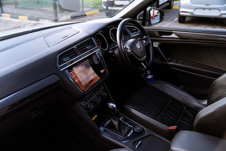 2021-Volkswagen-Tiguan-Allspace-20-TSI-Highline-4Motion-Auto-162kW_10