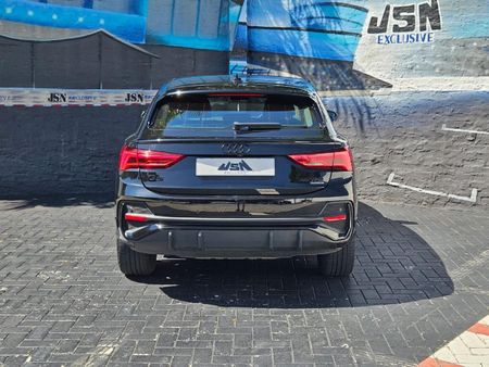 2022-Audi-Q3-Sportback-20-TFSI-quattro-Auto-S-Line-40-TFSI_5