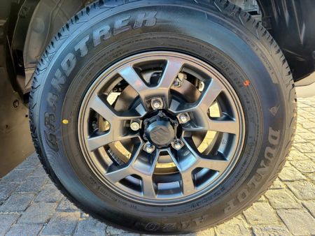 2026-Suzuki-Jimny-15-GLX-Auto_16
