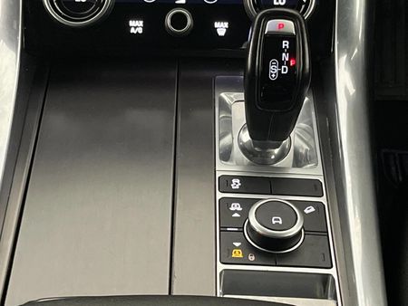 2020-Land-Rover-Range-Rover-Sport-30-D-SE-225kW_10