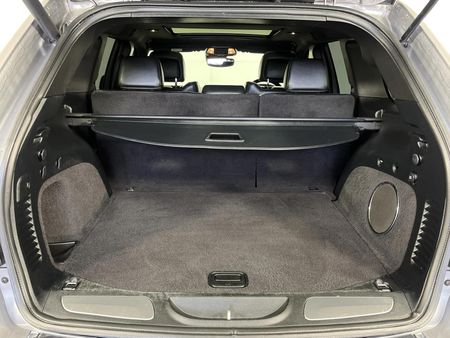 2019-Jeep-Grand-Cherokee-36-Overland_15