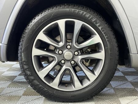 2019-Jeep-Grand-Cherokee-36-Overland_6