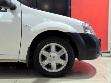 2018-Nissan-NP200-15-dCi-Safety-Pack_9