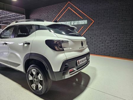 2026-Renault-Kiger-10-Techno-AMT_26