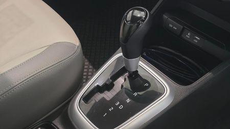 2024-Kia-Pegas-14-EX-Auto_10
