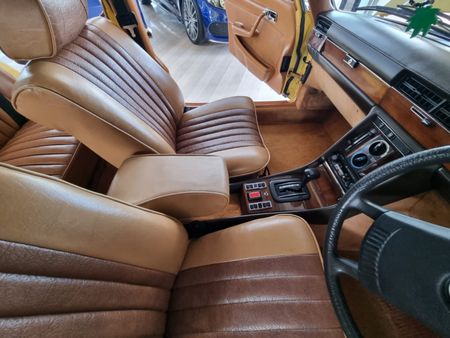 1974-Mercedes-Benz-S-Class-280-S_16