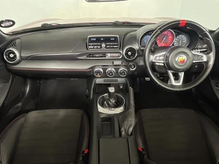 2020-Abarth-124-14T-Spider_1