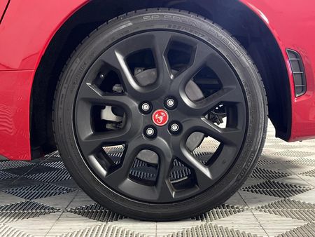 2020-Abarth-124-14T-Spider_5