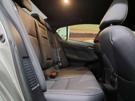 2022-Lexus-IS-300h-EX_21