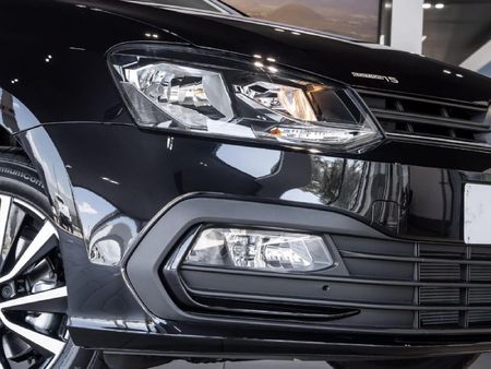 2026-Volkswagen-Polo-Vivo-16-Life_2