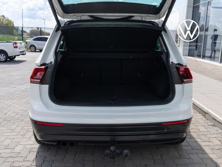 2020-Volkswagen-Tiguan-20-TDI-Comfortline-4Motion-Auto_3