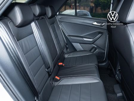 2026-Volkswagen-T-Roc-20-TSI-4M-R-Line-Auto_23