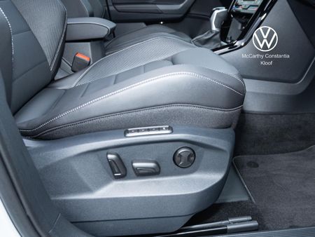 2026-Volkswagen-T-Roc-20-TSI-4M-R-Line-Auto_25