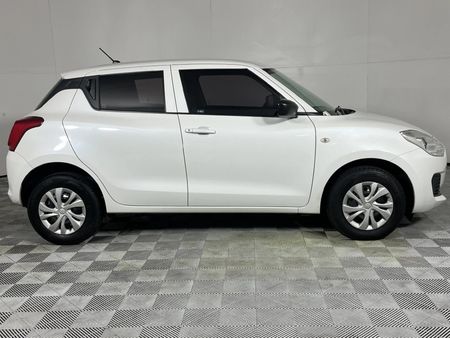 2022-Suzuki-Swift-12-GA_14