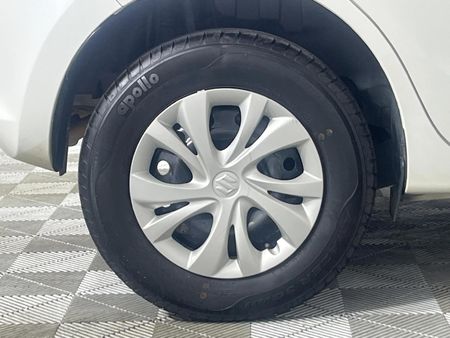 2022-Suzuki-Swift-12-GA_7