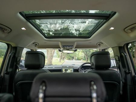 2023-Land-Rover-Defender-110-D300-HSE-X-Dynamic_10