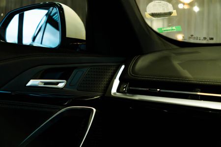 2023-BMW-X1-sDrive18d-M-Sport_15