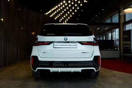 2023-BMW-X1-sDrive18d-M-Sport_4