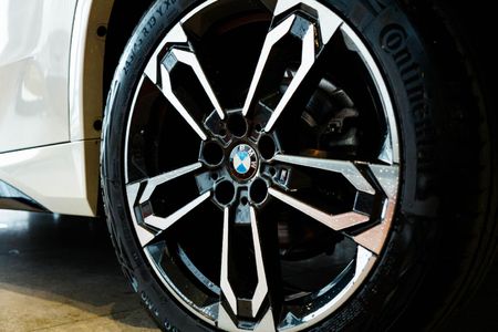 2023-BMW-X1-sDrive18d-M-Sport_8